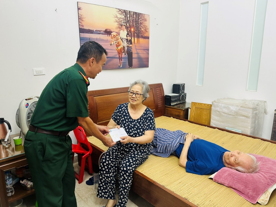 Hoạt động nghĩa tình