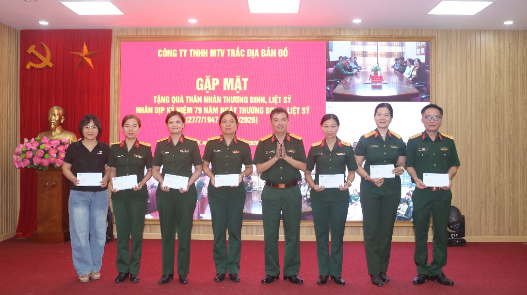 thap-sang-dao-ly-tri-an-nhan-ky-niem-79-nam-ngay-thuong-binh-liet-si-2771947-2772026