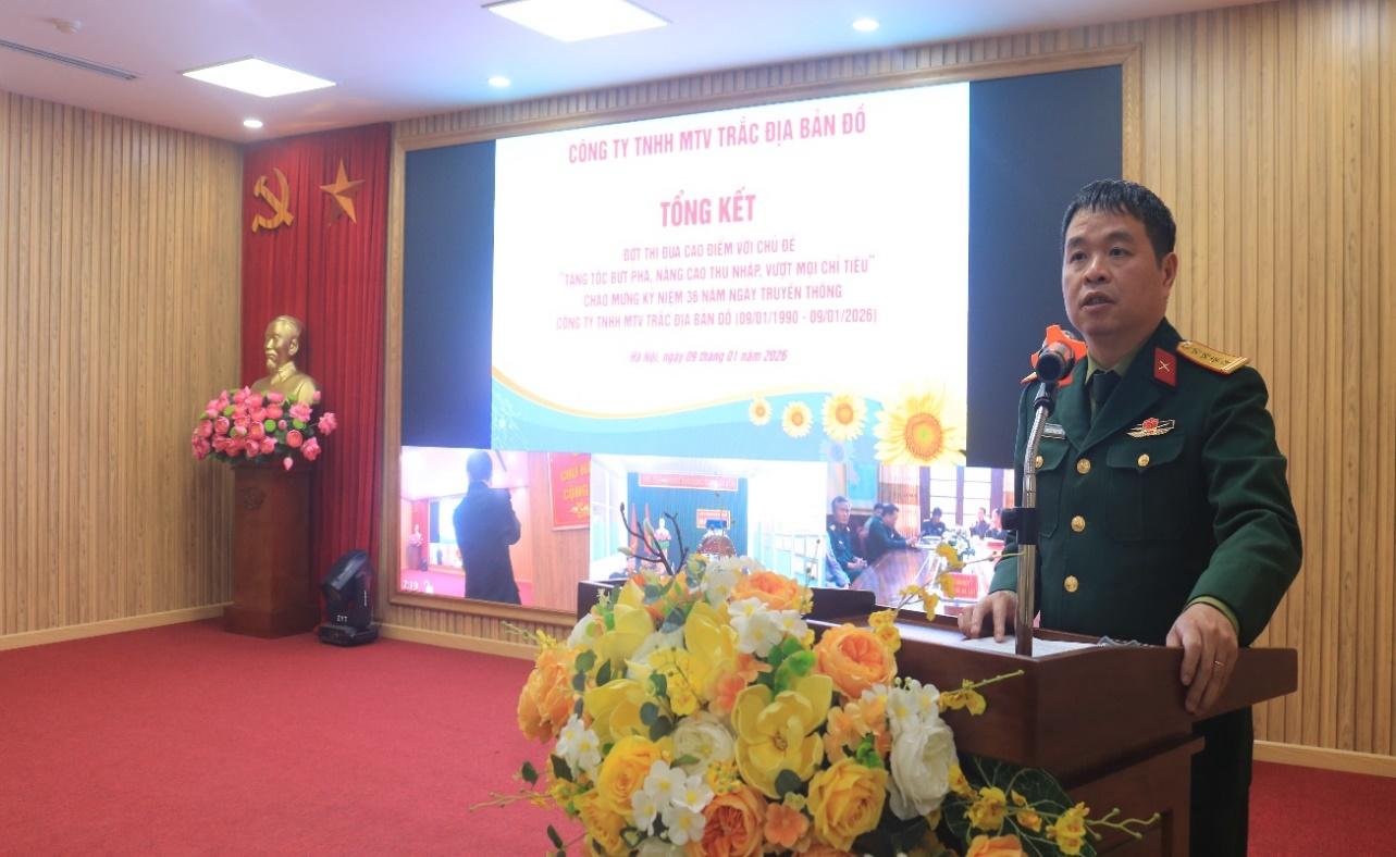 thi-dua-chao-mung-ki-niem-36-nam